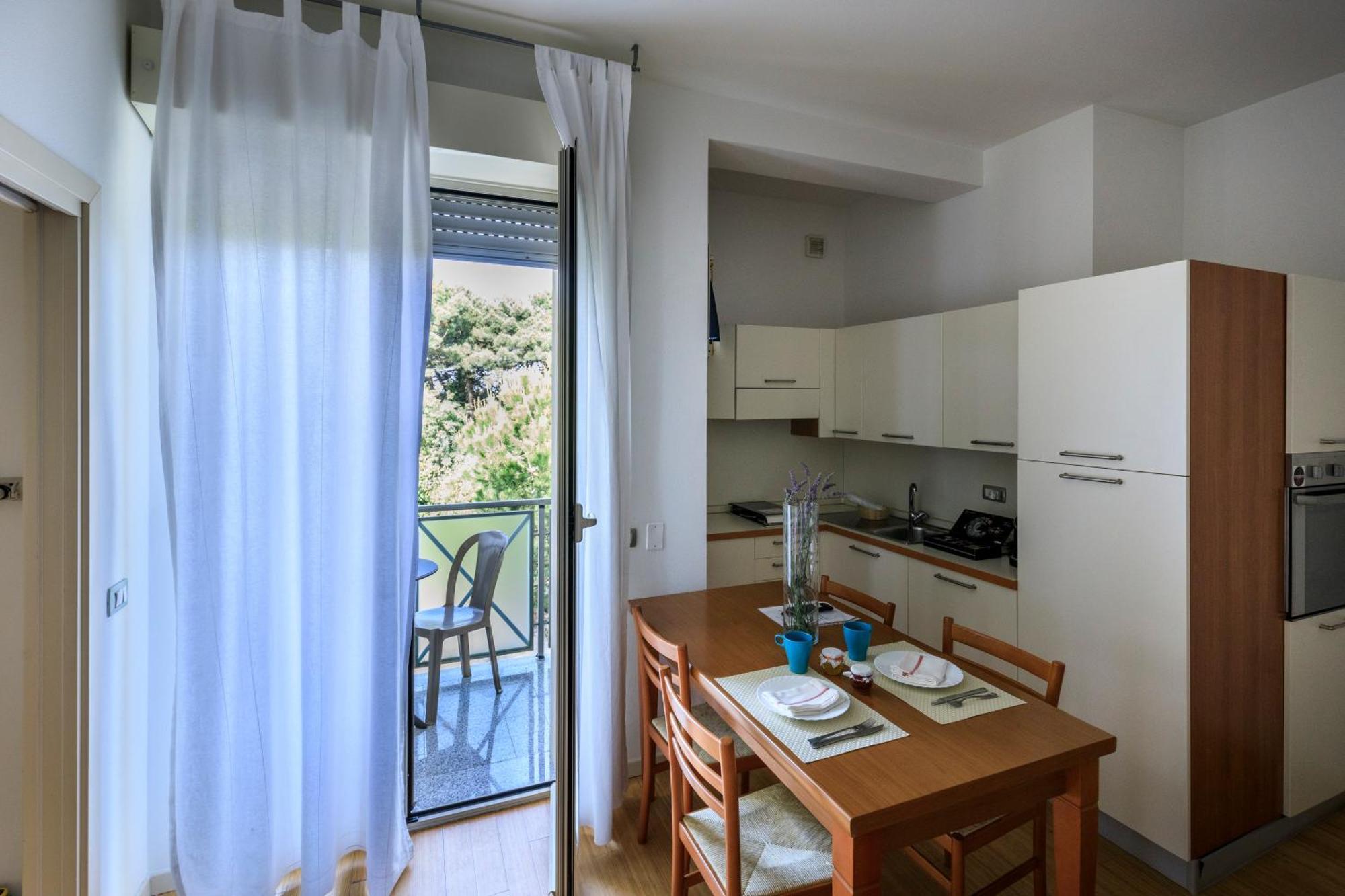Residence Rivaverde 马里纳－迪拉文纳 外观 照片